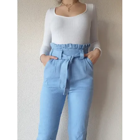 High-Waisted Jeans with Pleats  - 1