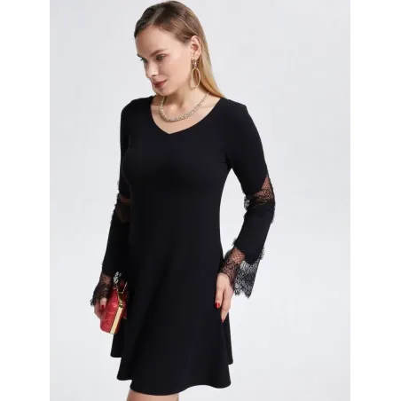 Vestido de Vuelo con Encaje  - 4