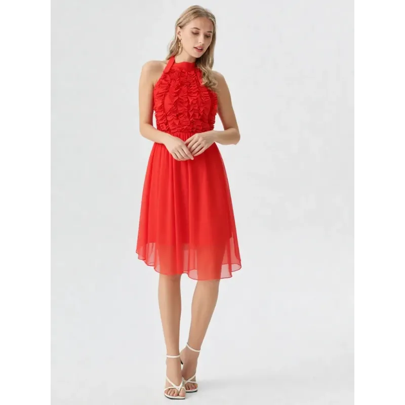 Vestido midi rojo gasa halter con volantes falda fluida y espalda descubierta mujer elegante