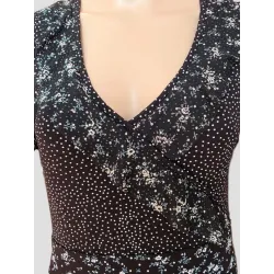 Vestido corto fluido mujer vista frontal escote pico volante | Vestidos cortos | Buscarmoda