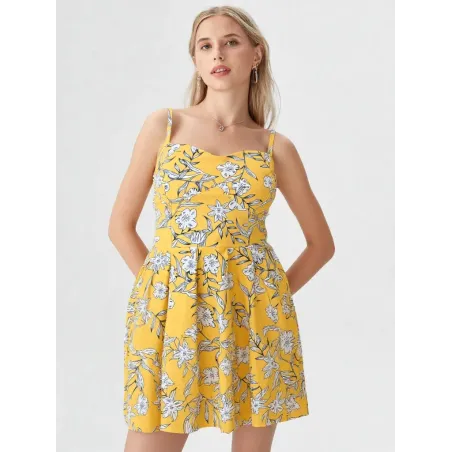 Vestido corto floral amarillo con tirantes finos, espalda elástica y falda con vuelo para mujer