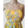 Detalle escote vestido corto floral amarillo | Vestidos cortos | Buscarmoda