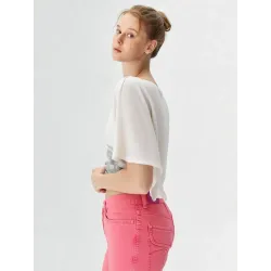 Top corto floral con cristales  - 3