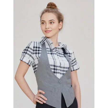 Camisa blanca con chaleco  - 1