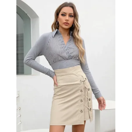 Falda beige ajustada con cordones  - 1