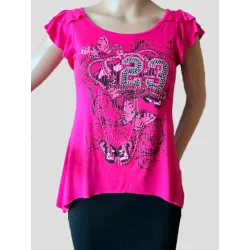 Camiseta fucsia con volantes  - 4