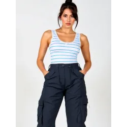 Pantalón cargo negro mujer vista frontal | Pantalones | Buscarmoda