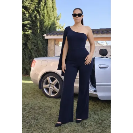 Mono capa escote griego con manga túnica, hombro descubierto y forro cómodo elegante para bodas y eventos