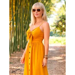 Vestido midi mostaza mujer detalle nudo frontal escote fruncido | Vestidos midi | Buscarmoda