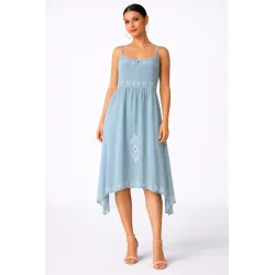 Vestido azul boho bordado tirantes finos vista frontal | Vestidos verano | Buscarmoda