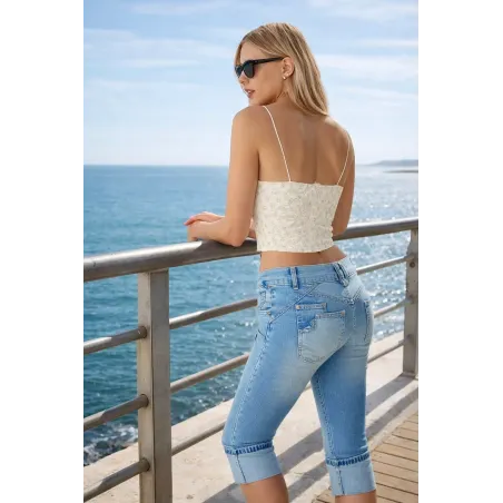 Pantalón capri vaquero mujer azul elástico tiro bajo vista frontal