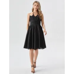 Vestido negro fiesta halter plisado elegante flores gasa vista frontal | Vestidos fiesta mujer | Buscarmoda