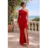 Vestido rojo de hombro único con manga larga y abertura ajustable en tejido soft touch.