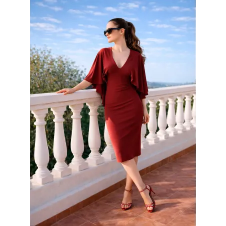 Vestido midi granate capa fluida y escote en V