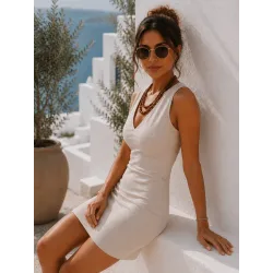 Beige fitted dress side view | Short dresses | Buscarmoda