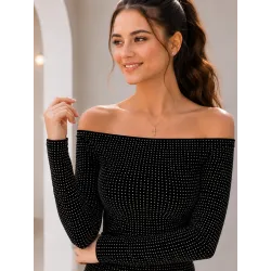 Vestido terciopelo negro brillante detalle escote bardot | Vestidos cortos | Buscarmoda