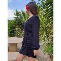 Vestido corto drapeado elegante detalle falda negra drapeada | Vestidos cortos | Buscarmoda