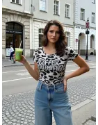 Women’s T-Shirts – Fashion, Comfort, and Style