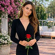 Vestido negro largo elegante para invitada de boda